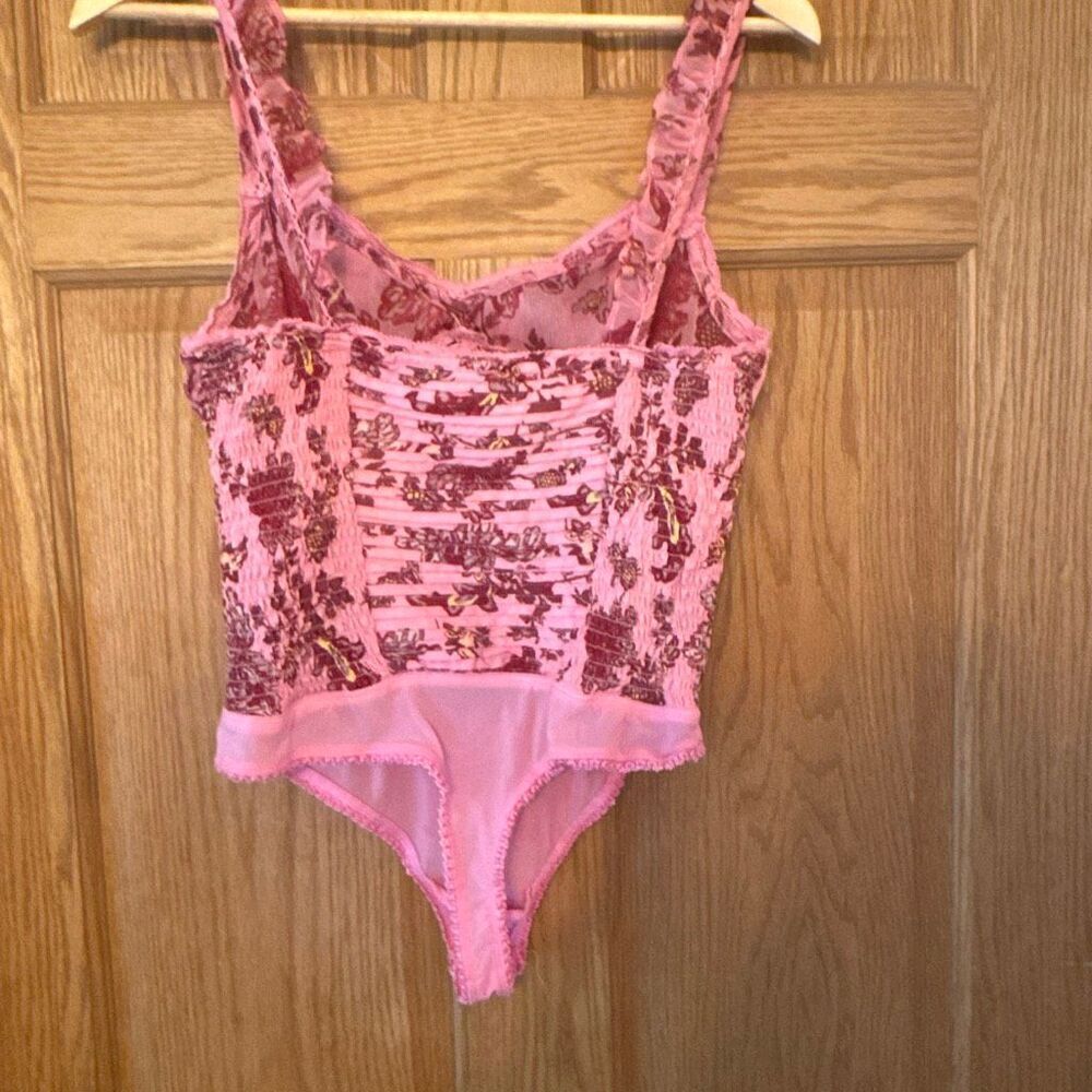 FREE PEOPLE Weekend Plans Pink Smocked Floral Ruffle Bodysuit - Picture 16 of 16